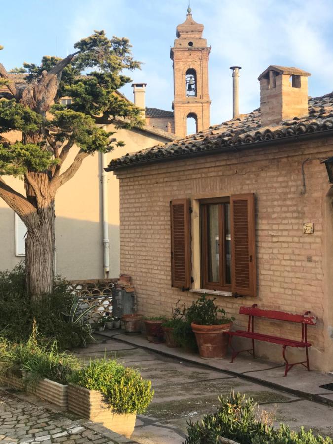 La Trave Bed & Breakfast Montecosaro  Eksteriør bilde